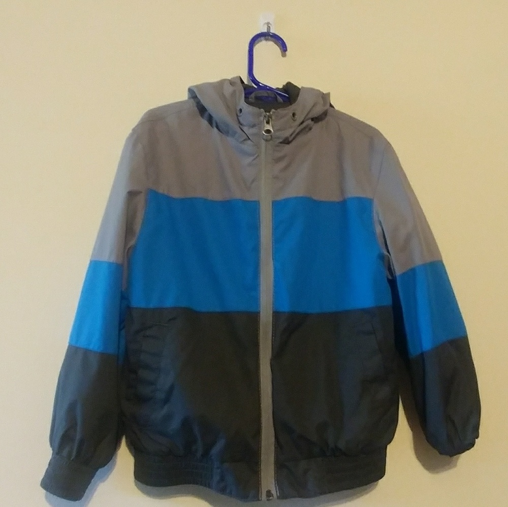 Boy's windbreaker jacket w/hood (sz 4/5)